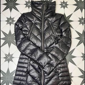 BCBG packable lightweight down puffer